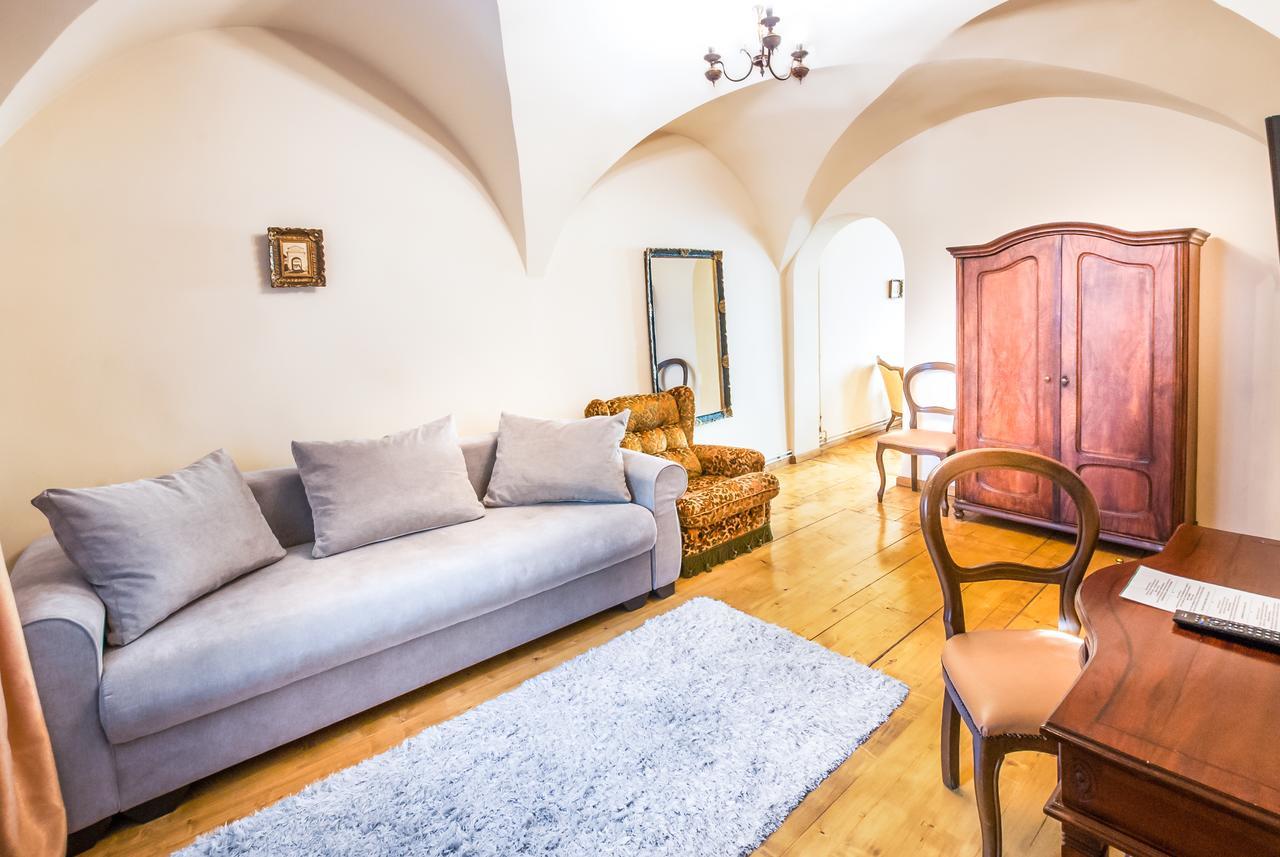 Casa Antiqua Ξενοδοχείο Μπρασόβ Εξωτερικό φωτογραφία